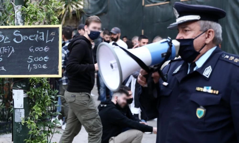 Αστυνομικοί με εφαρμογή στα κινητά τους θα κάνουν «ντου» σε εστιατόρια και καφέ